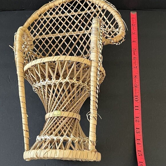 Wicker Peacock Rattan Chair Doll Plant Stand Boho Decor Fan Back 15" 90s Y2K - Picture 11 of 11